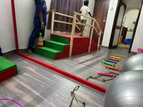 Reflex integration therapy session at Star Tots